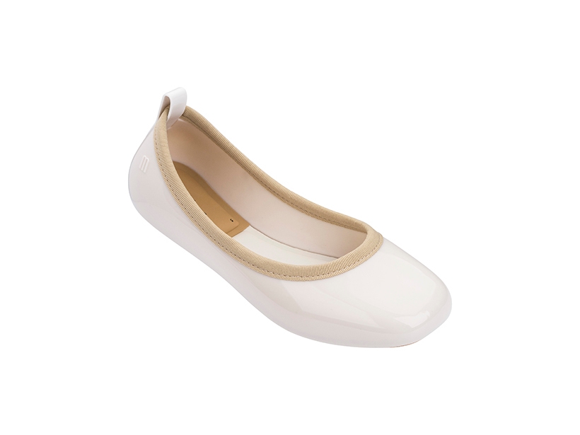 Melissa lance flat outlet